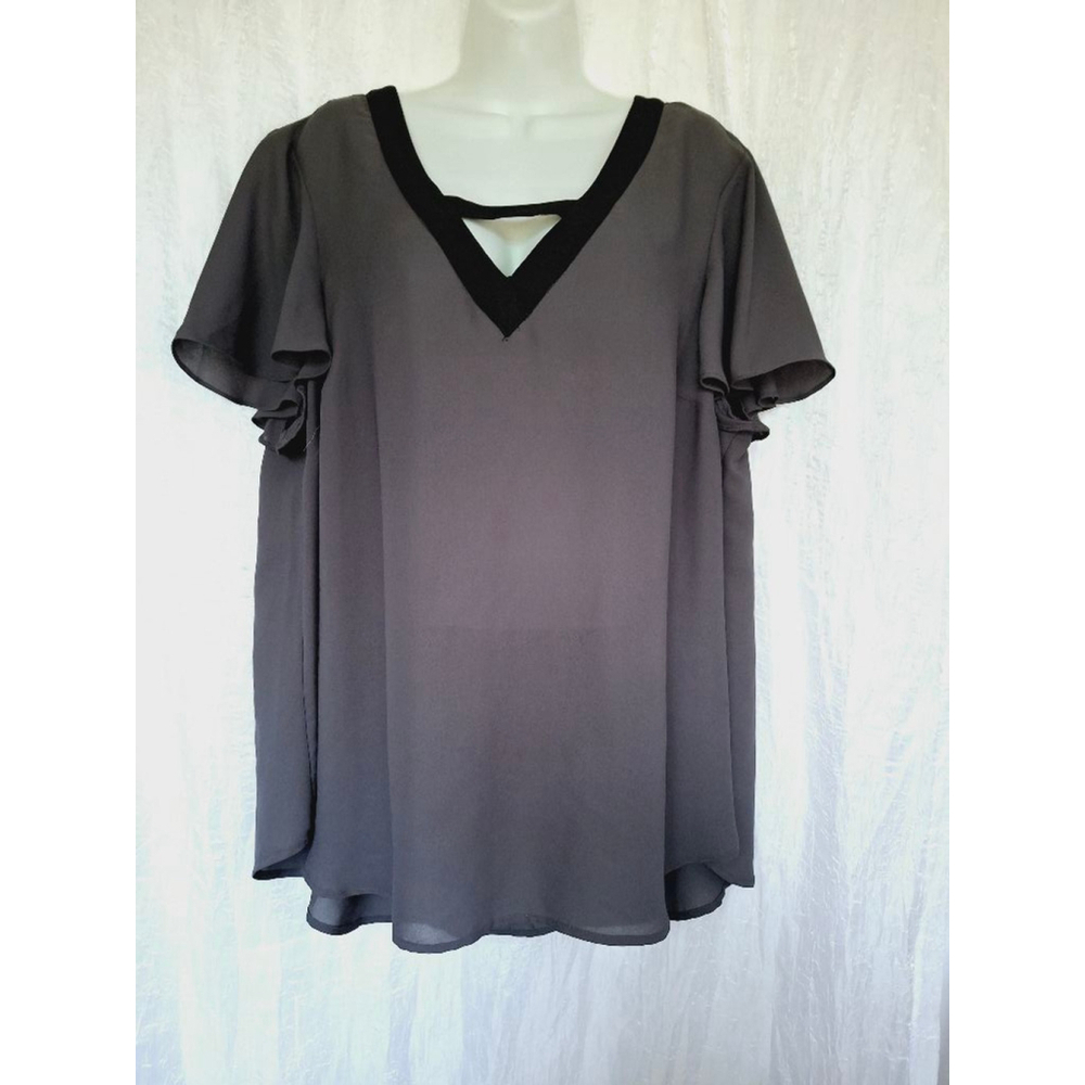 Torrid Gray keyhole career loose fit Size 2X blouse